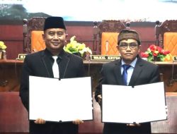 Ketua DPRD Setujui APBD Kabupaten Probolinggo 2024